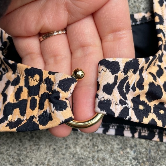 Reina Olga leopard print bikini top - Picture 3 of 5